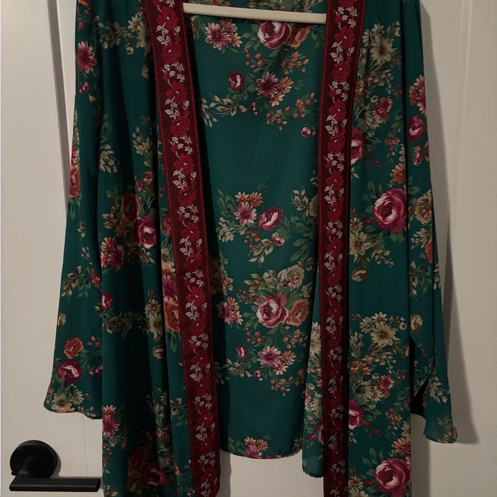 The Pioneer Woman Green Floral Kimono